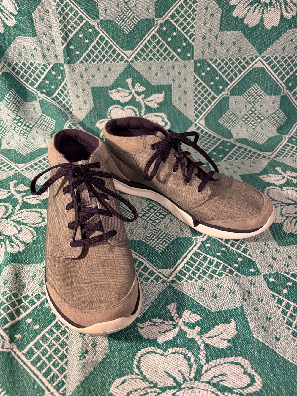 Teva Women’s Wander Chukka Shoes Gray and Purple